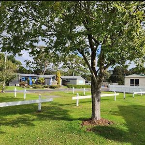 Strahan Beach Tourist Park